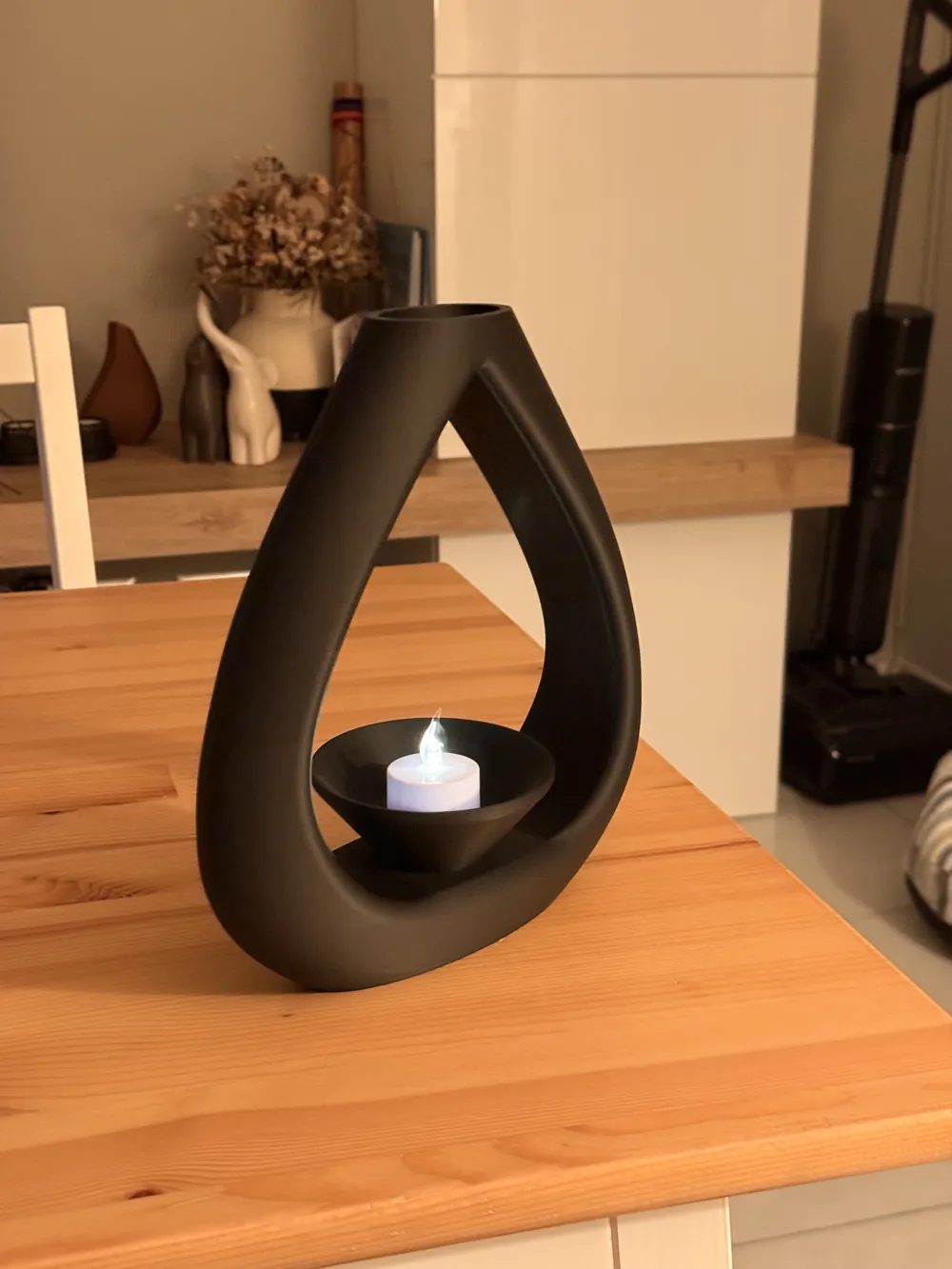 Stylish Vase 3D Printed Decorative for Faux or Dried Flowers